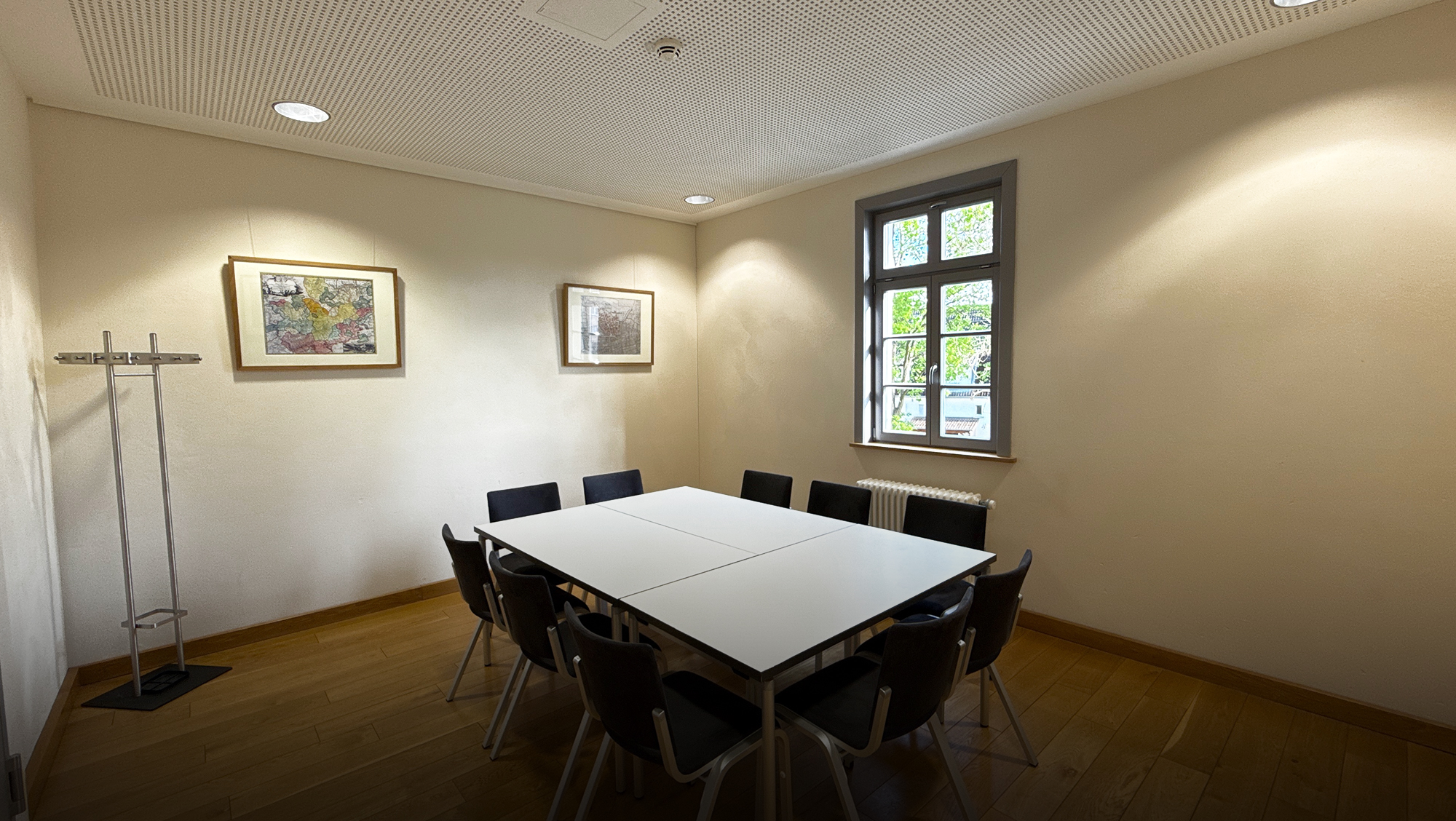 Wasserburg Nieder-Rosbach Besprechung
